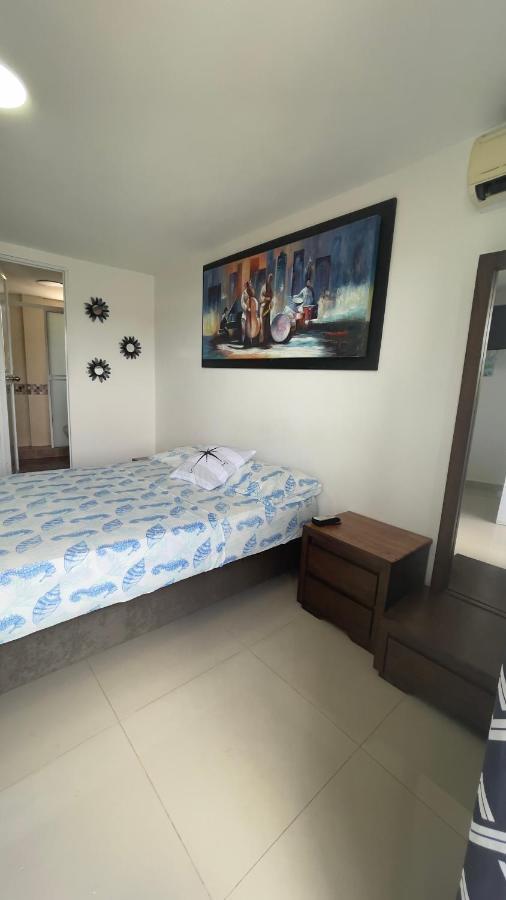 Sea Life Apartamentos En Via Principal Centro Y San Luis San Andres  Exterior photo