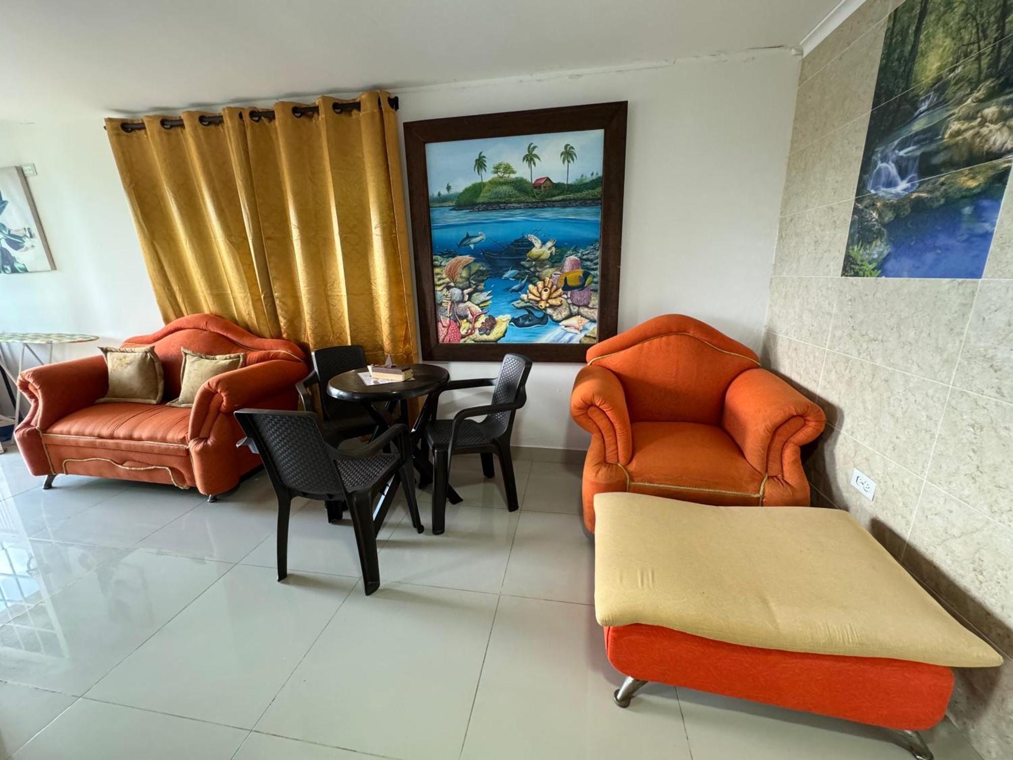 Sea Life Apartamentos En Via Principal Centro Y San Luis San Andres  Exterior photo